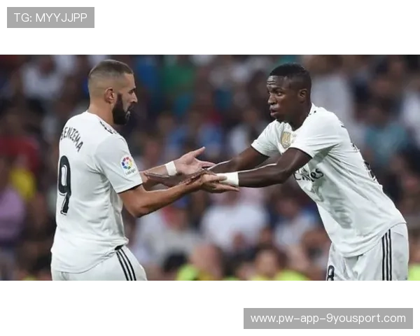 皇马边路突击接连奏效，维尼修斯突破如闪电一般